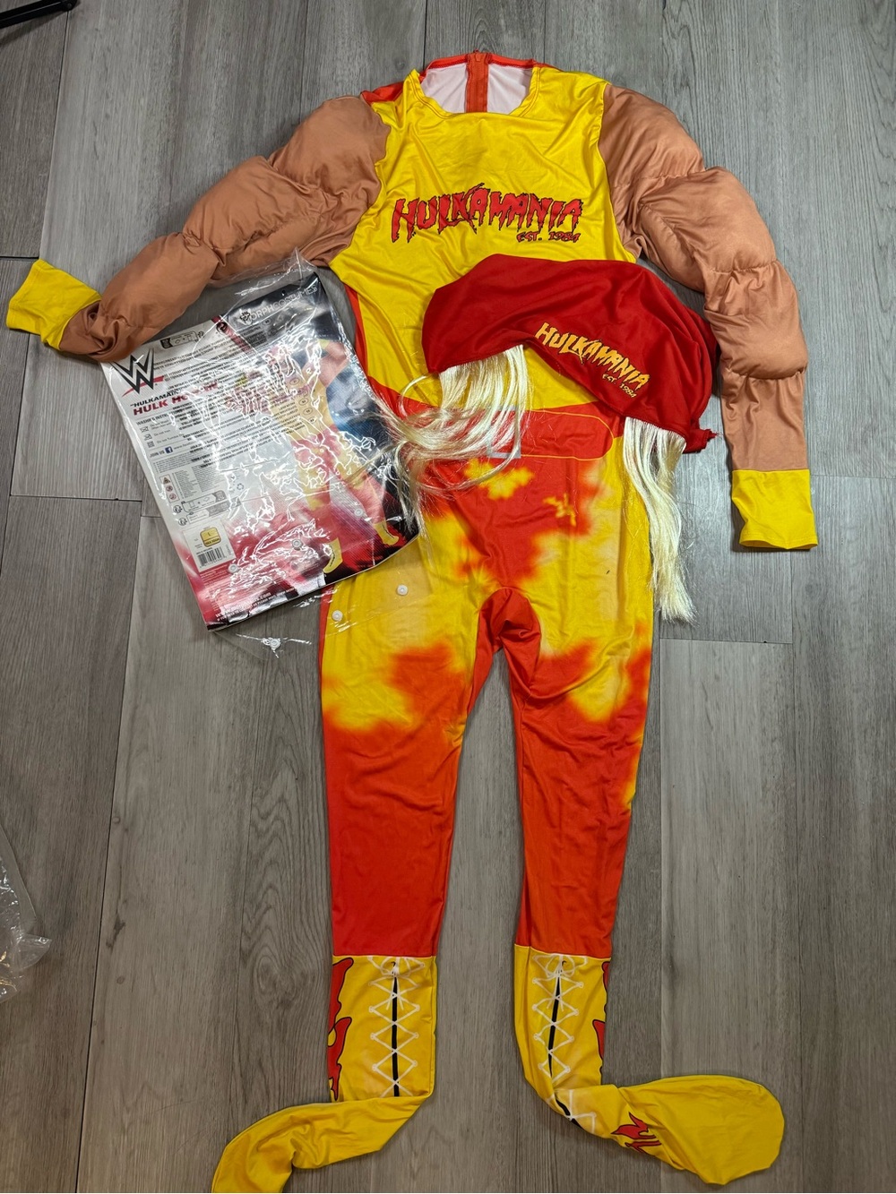 Morph Costumes WWE Hulk Hogan Hulkamania Bodysuit w/ Bandana,Hair, M no mustache